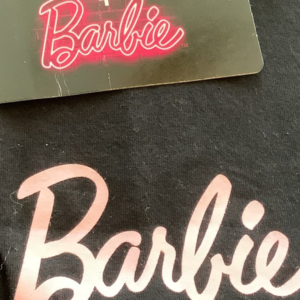 LOWEST🌺 NWT TORRID 2X BLACK CROP with BARBIE SCRIPT LEGGING PANTS - Picture 14 of 14
